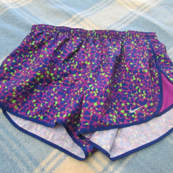 Nike Pants - NIKE SHORTS SIZE LARGE